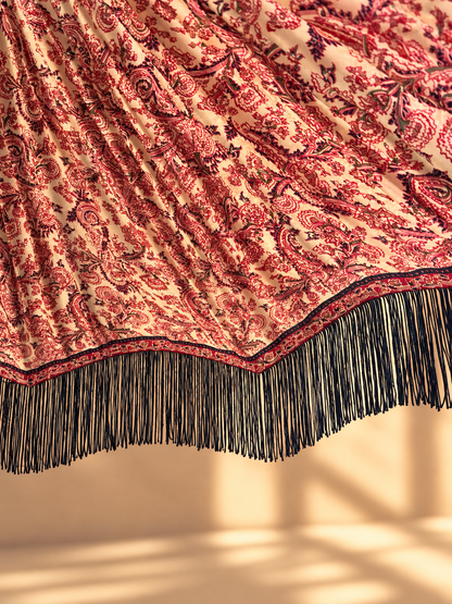 Suspension Pivoine N°2 en soie vintage motif Paisley de l'intérieur plissé