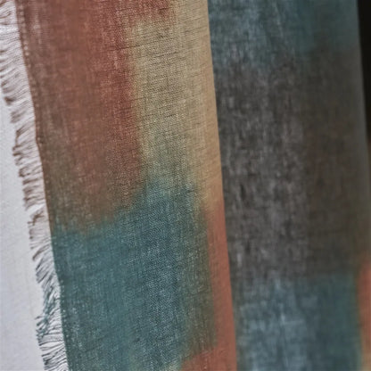 détail tissu lin Carrés Ombrés Designers Guild coloris terracotta
