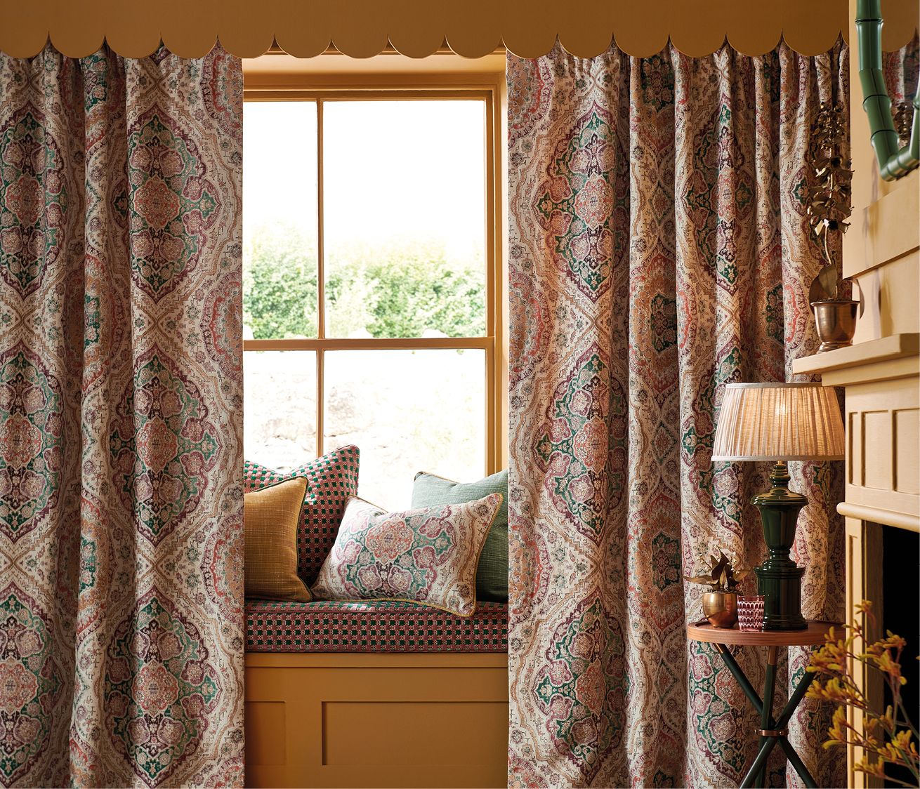 Mise en situaion Tissu Karabali aux motifs cachemire nina Campbelle Anne Lavit Lyon