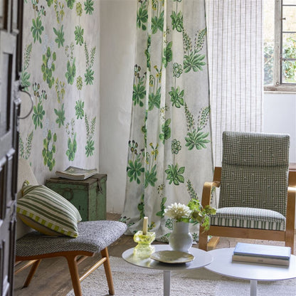 Papier peint panoramique Primevère Designers Guild motif floral botanique coloris emerald