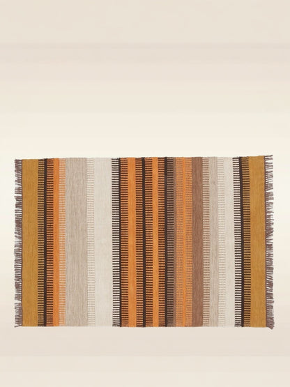 Tapis outdoor Muturi Designers Guild motif géométrique recyclé natural