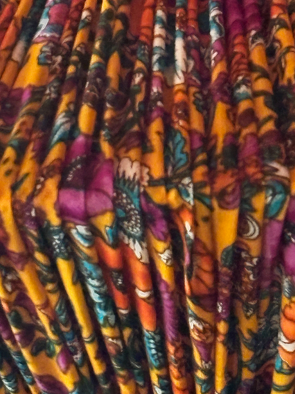 Focus sur la Suspension éteinte et  plissée Ziggy soie vintage fait main Atelier Anne Lavit Lyon