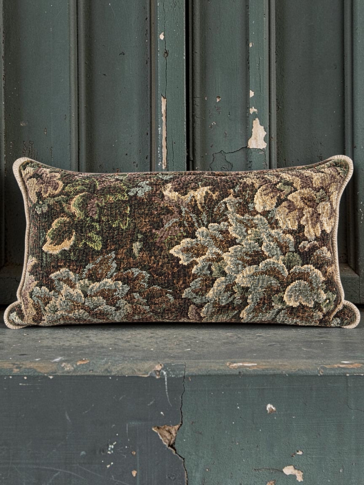 Coussin Cluny pièce unique Atelier Anne Lavit Lyon Mise en situation 