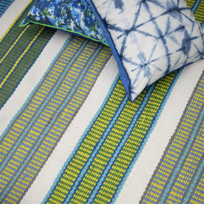 détail Tapis outdoor Mahakam Designers Guild coloris cobalt 