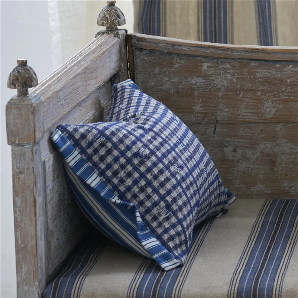 coussin en Tissu Vichy Designers Guild motif carreaux provençaux Atelier Anne Lavit Lyon 